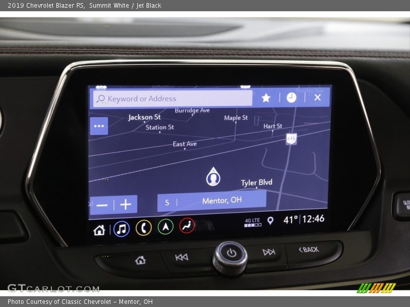Summit White / Jet Black 2019 Chevrolet Blazer RS