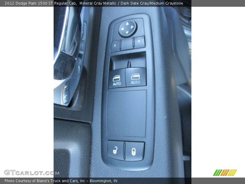Mineral Gray Metallic / Dark Slate Gray/Medium Graystone 2012 Dodge Ram 1500 ST Regular Cab