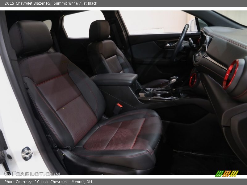 Summit White / Jet Black 2019 Chevrolet Blazer RS