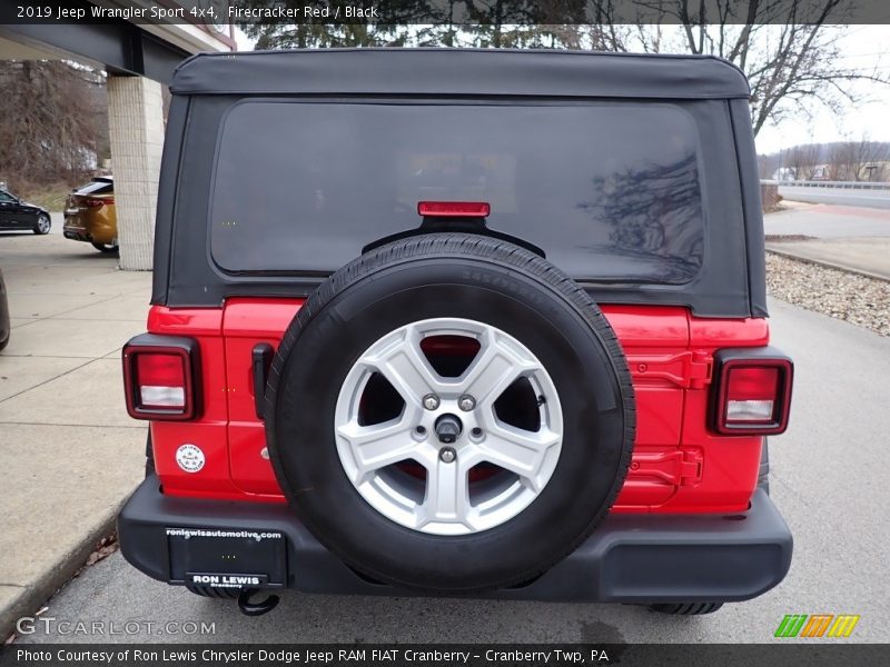Firecracker Red / Black 2019 Jeep Wrangler Sport 4x4