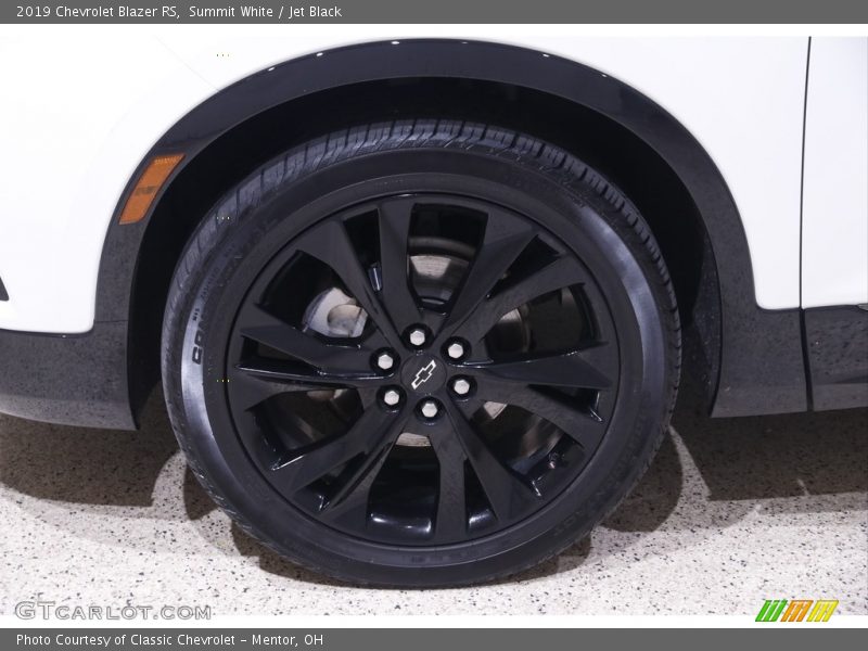 Summit White / Jet Black 2019 Chevrolet Blazer RS