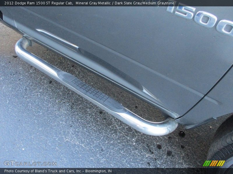 Mineral Gray Metallic / Dark Slate Gray/Medium Graystone 2012 Dodge Ram 1500 ST Regular Cab