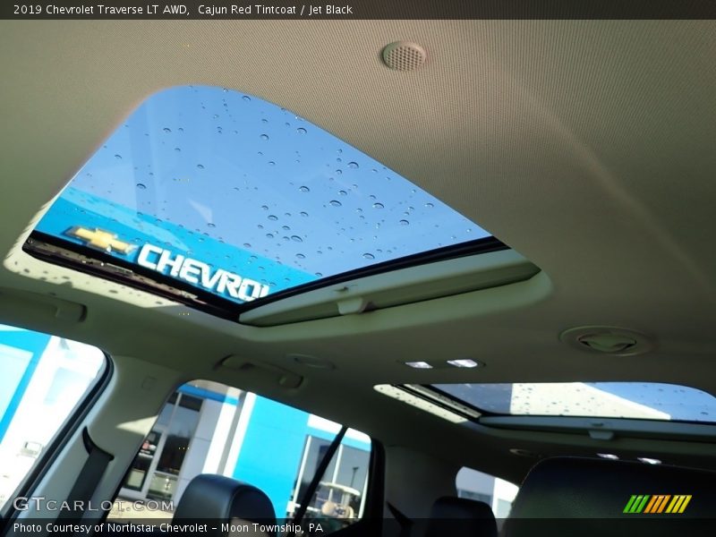 Cajun Red Tintcoat / Jet Black 2019 Chevrolet Traverse LT AWD