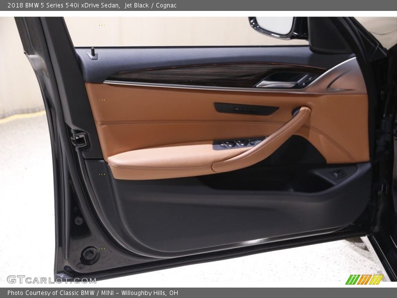 Jet Black / Cognac 2018 BMW 5 Series 540i xDrive Sedan