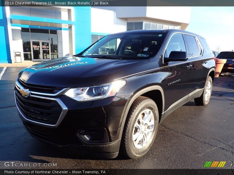 Mosaic Black Metallic / Jet Black 2019 Chevrolet Traverse LS