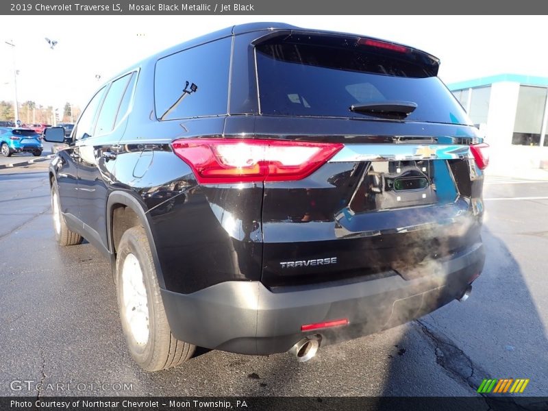 Mosaic Black Metallic / Jet Black 2019 Chevrolet Traverse LS