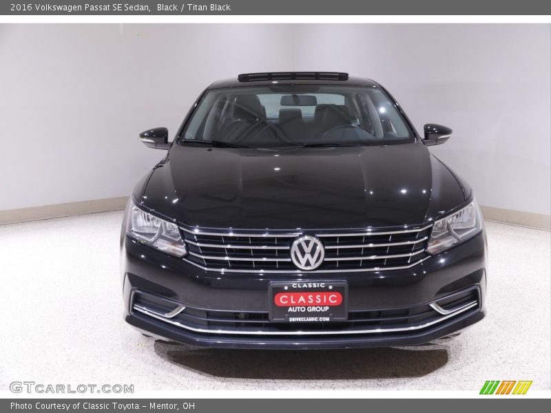 Black / Titan Black 2016 Volkswagen Passat SE Sedan