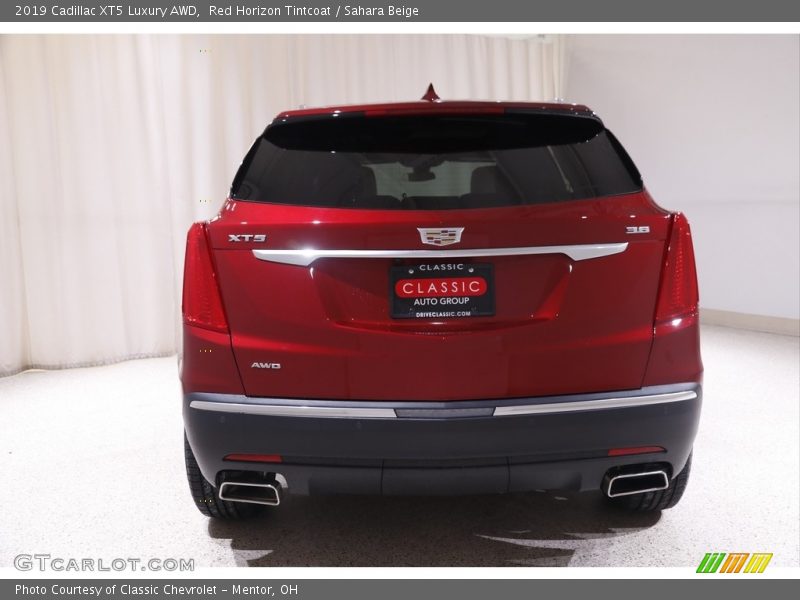 Red Horizon Tintcoat / Sahara Beige 2019 Cadillac XT5 Luxury AWD