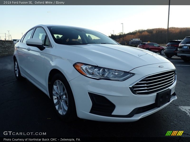 Oxford White / Ebony 2019 Ford Fusion SE