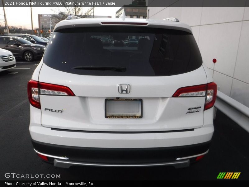 Platinum White Pearl / Beige 2021 Honda Pilot Touring AWD