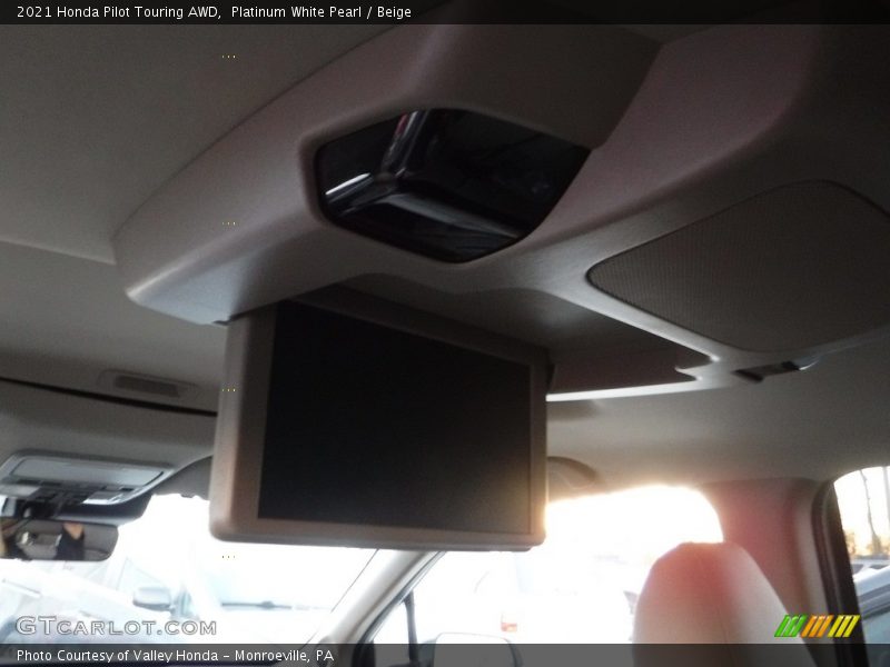 Platinum White Pearl / Beige 2021 Honda Pilot Touring AWD