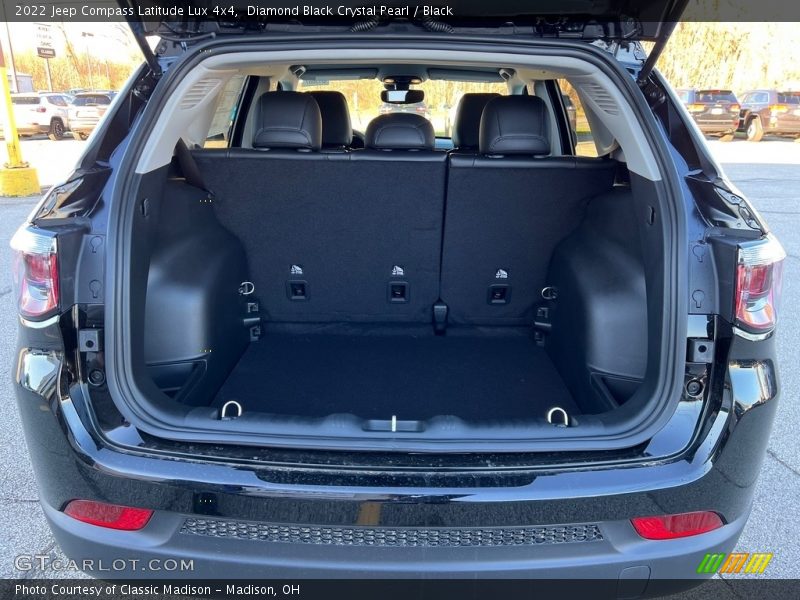 Diamond Black Crystal Pearl / Black 2022 Jeep Compass Latitude Lux 4x4