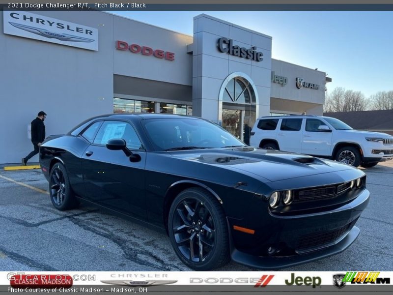 Pitch Black / Black 2021 Dodge Challenger R/T