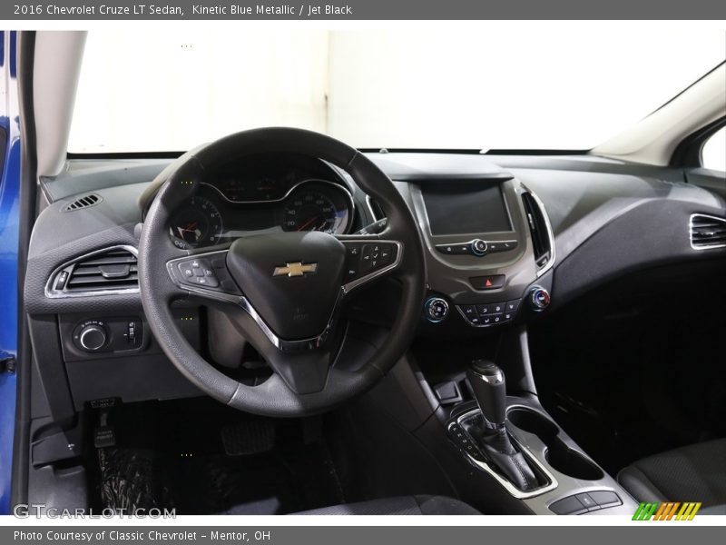 Kinetic Blue Metallic / Jet Black 2016 Chevrolet Cruze LT Sedan