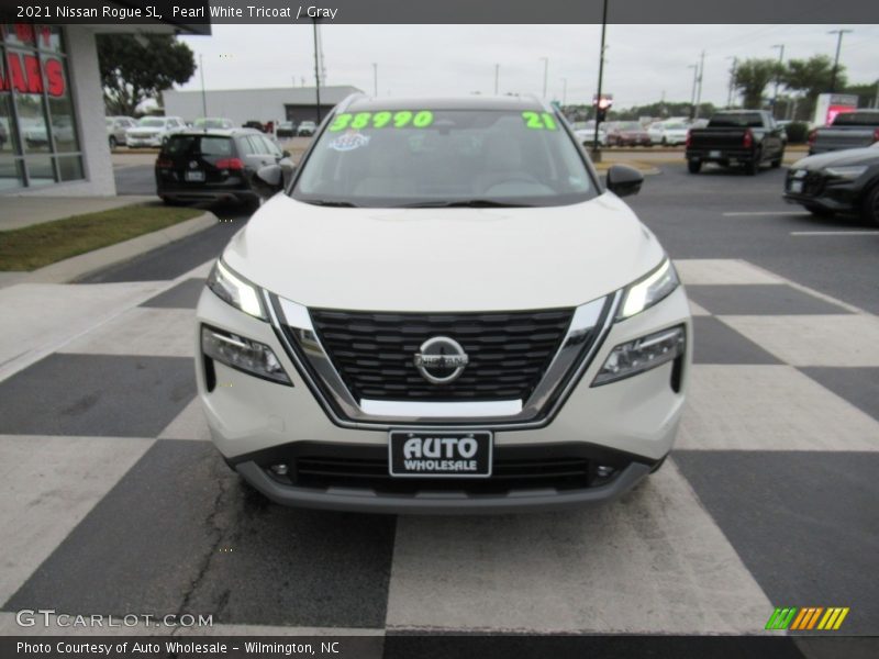 Pearl White Tricoat / Gray 2021 Nissan Rogue SL