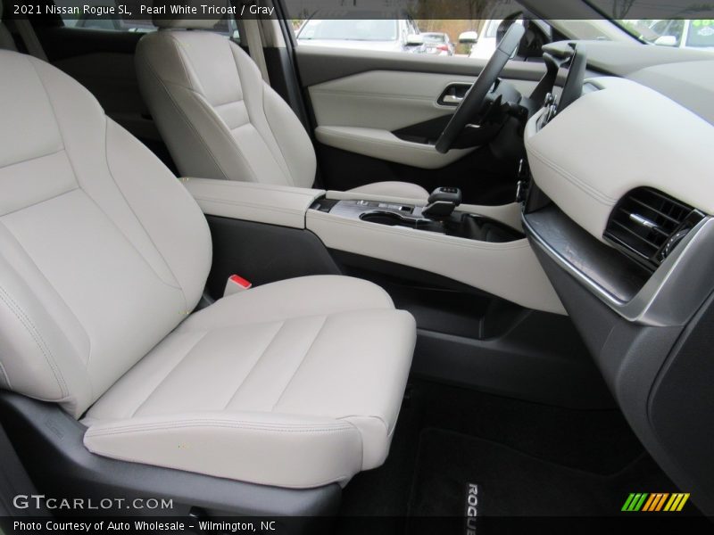 Pearl White Tricoat / Gray 2021 Nissan Rogue SL