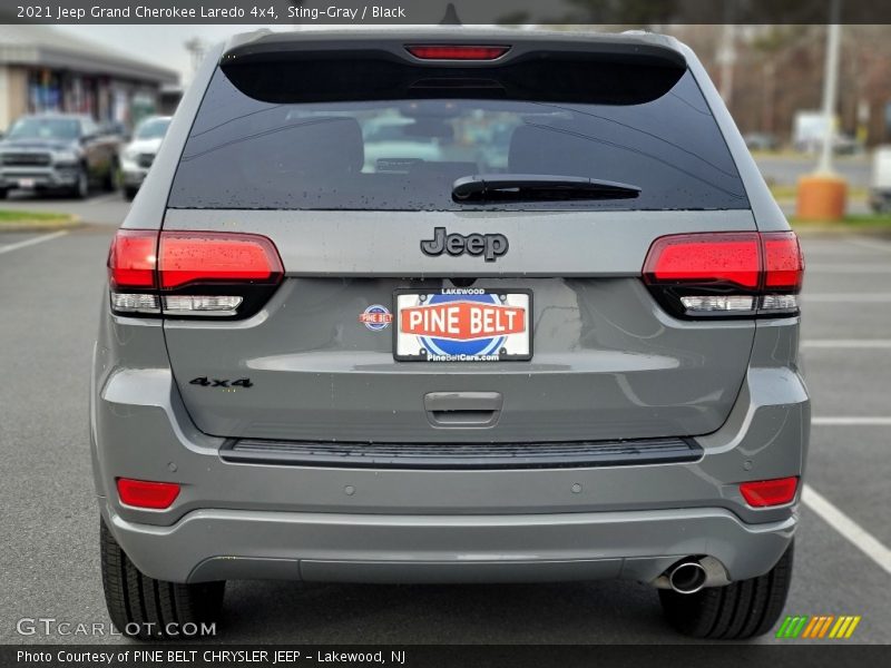 Sting-Gray / Black 2021 Jeep Grand Cherokee Laredo 4x4