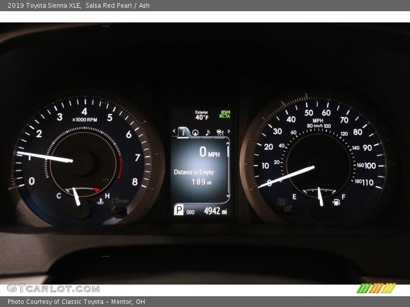 Salsa Red Pearl / Ash 2019 Toyota Sienna XLE