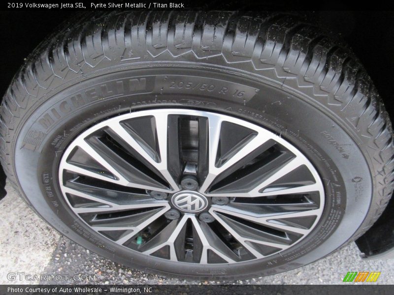 Pyrite Silver Metallic / Titan Black 2019 Volkswagen Jetta SEL