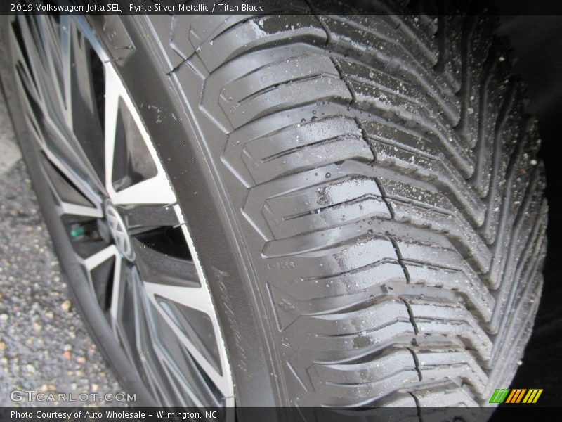 Pyrite Silver Metallic / Titan Black 2019 Volkswagen Jetta SEL
