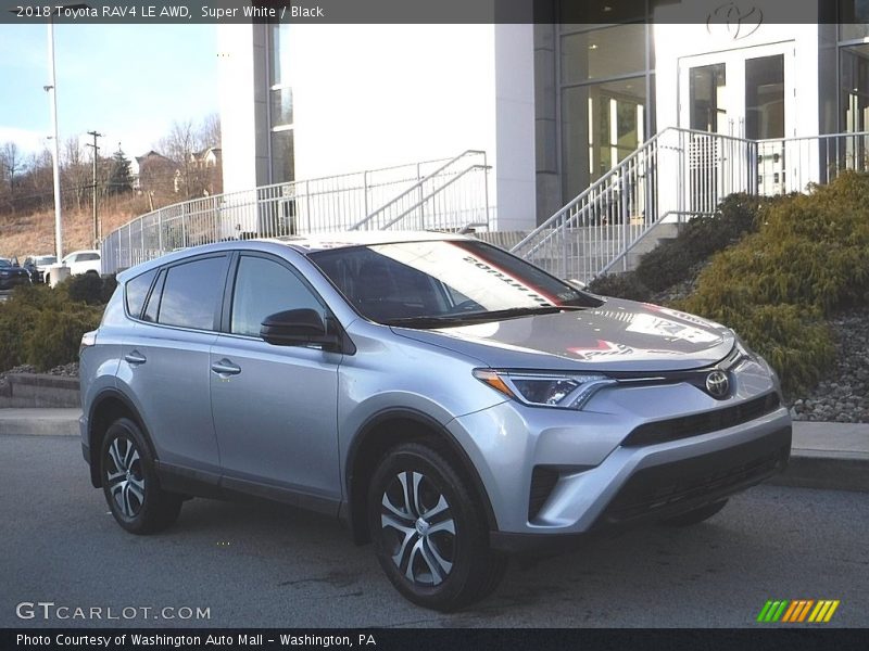 Super White / Black 2018 Toyota RAV4 LE AWD