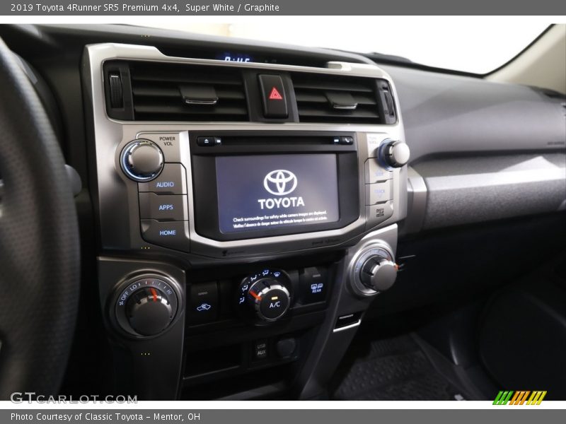 Super White / Graphite 2019 Toyota 4Runner SR5 Premium 4x4