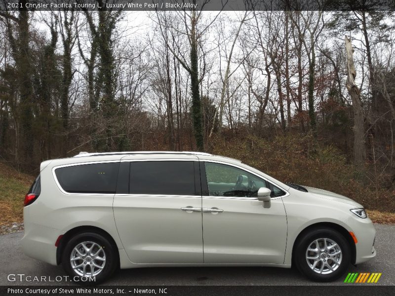 Luxury White Pearl / Black/Alloy 2021 Chrysler Pacifica Touring L