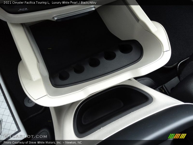 Luxury White Pearl / Black/Alloy 2021 Chrysler Pacifica Touring L