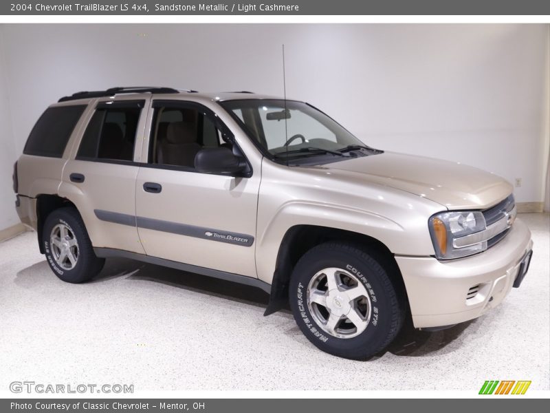 Sandstone Metallic / Light Cashmere 2004 Chevrolet TrailBlazer LS 4x4