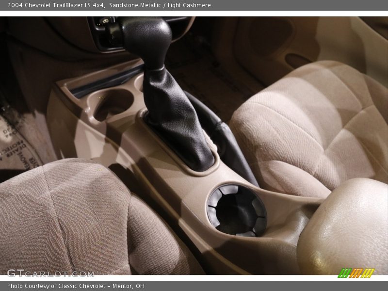 Sandstone Metallic / Light Cashmere 2004 Chevrolet TrailBlazer LS 4x4