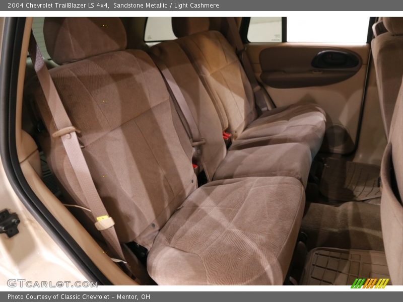 Sandstone Metallic / Light Cashmere 2004 Chevrolet TrailBlazer LS 4x4