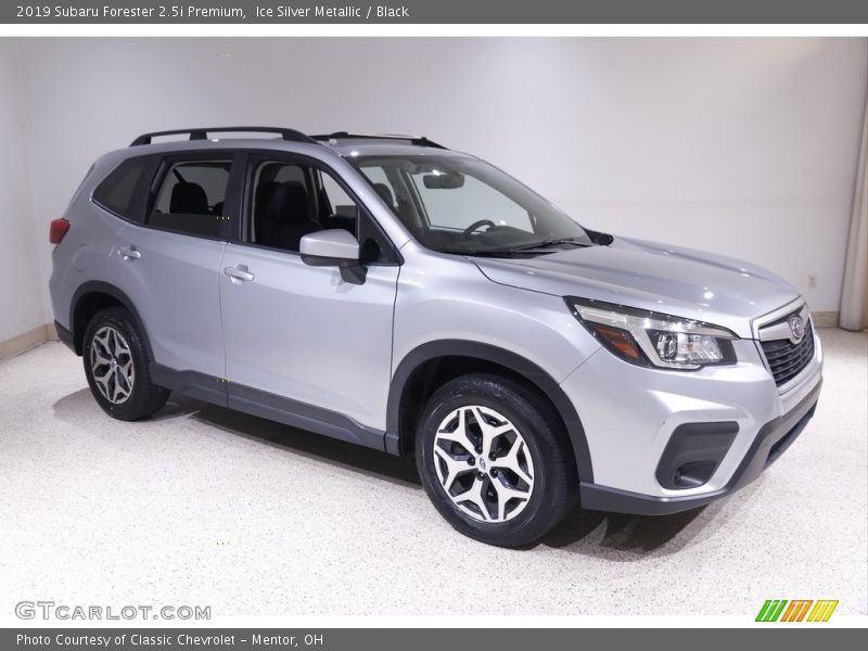 Ice Silver Metallic / Black 2019 Subaru Forester 2.5i Premium