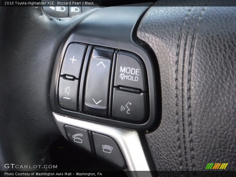 Blizzard Pearl / Black 2016 Toyota Highlander XLE