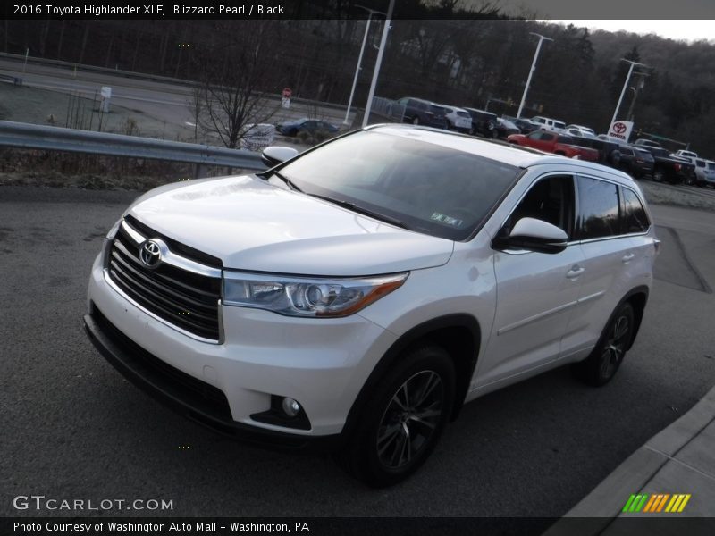 Blizzard Pearl / Black 2016 Toyota Highlander XLE
