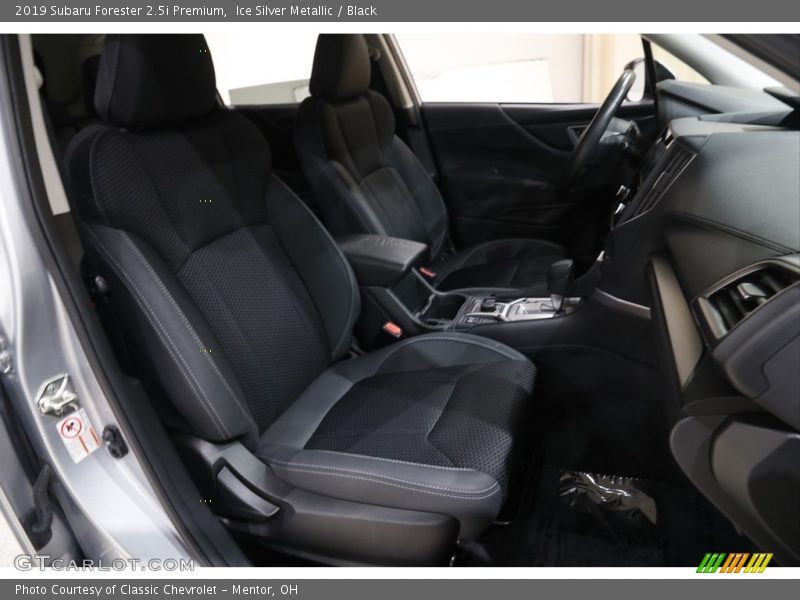 Ice Silver Metallic / Black 2019 Subaru Forester 2.5i Premium