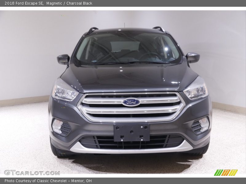 Magnetic / Charcoal Black 2018 Ford Escape SE