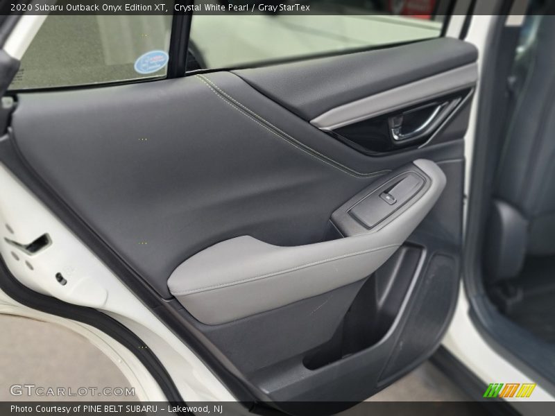 Crystal White Pearl / Gray StarTex 2020 Subaru Outback Onyx Edition XT