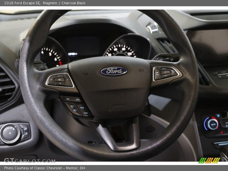 Magnetic / Charcoal Black 2018 Ford Escape SE