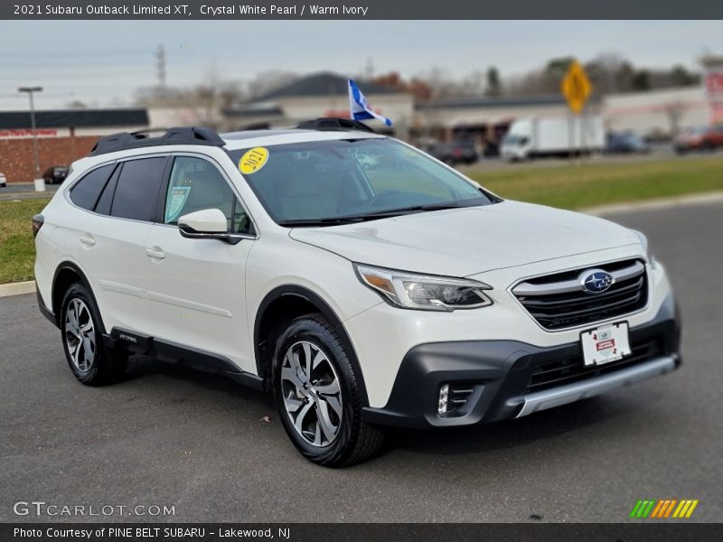 Front 3/4 View of 2021 Outback Limited XT