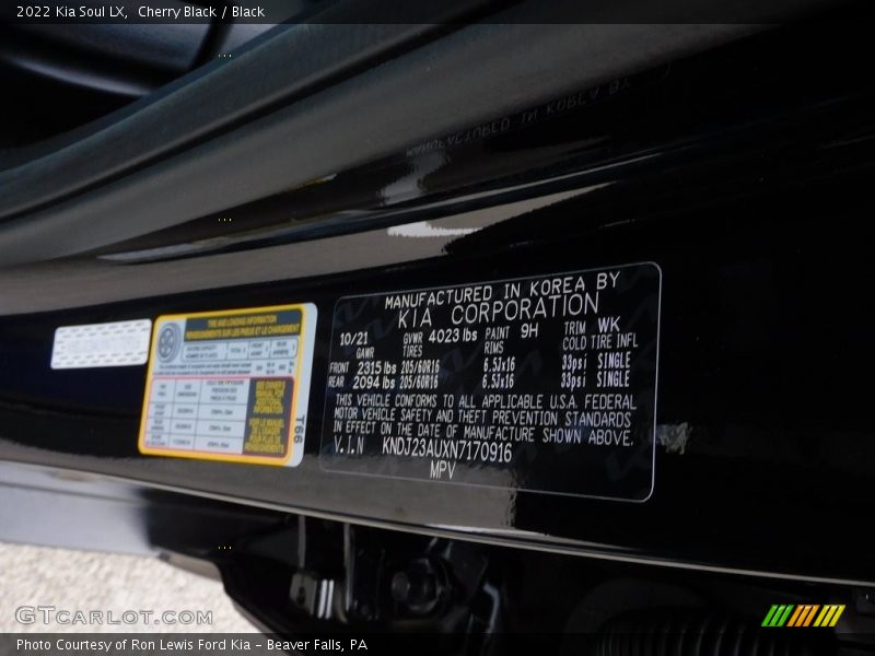 Cherry Black / Black 2022 Kia Soul LX