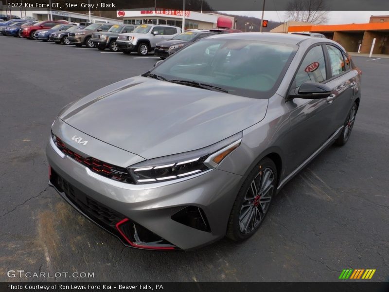 Front 3/4 View of 2022 Forte GT