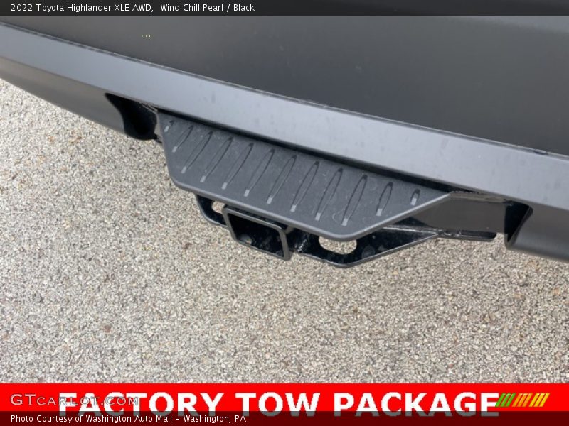 Wind Chill Pearl / Black 2022 Toyota Highlander XLE AWD