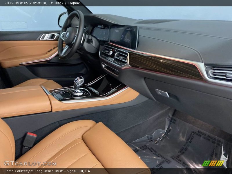 Jet Black / Cognac 2019 BMW X5 xDrive50i