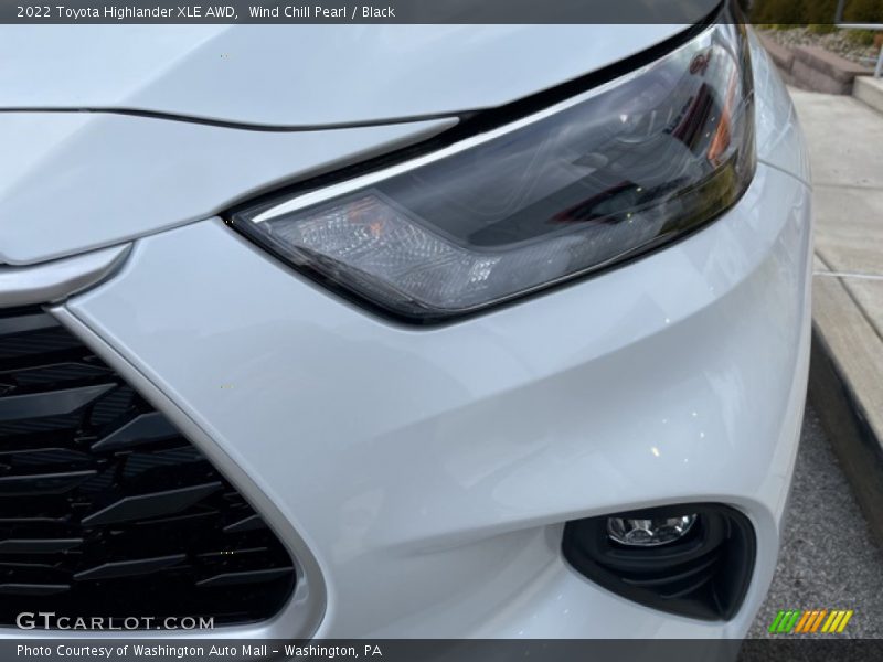 Wind Chill Pearl / Black 2022 Toyota Highlander XLE AWD