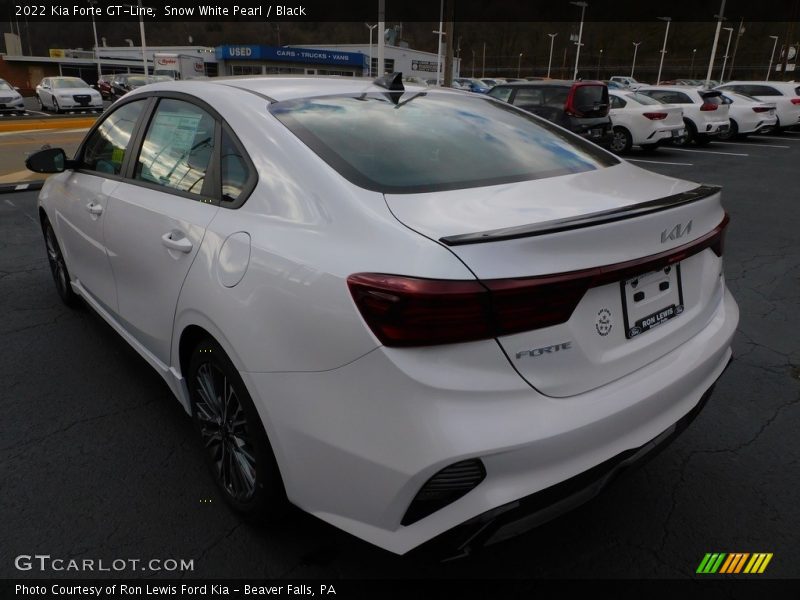 Snow White Pearl / Black 2022 Kia Forte GT-Line