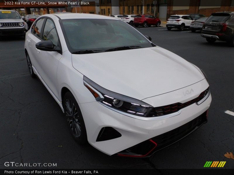 Snow White Pearl / Black 2022 Kia Forte GT-Line