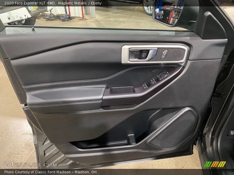 Door Panel of 2020 Explorer XLT 4WD