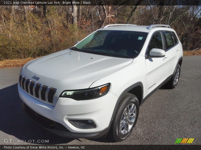 Bright White / Black 2021 Jeep Cherokee Latitude Lux 4x4