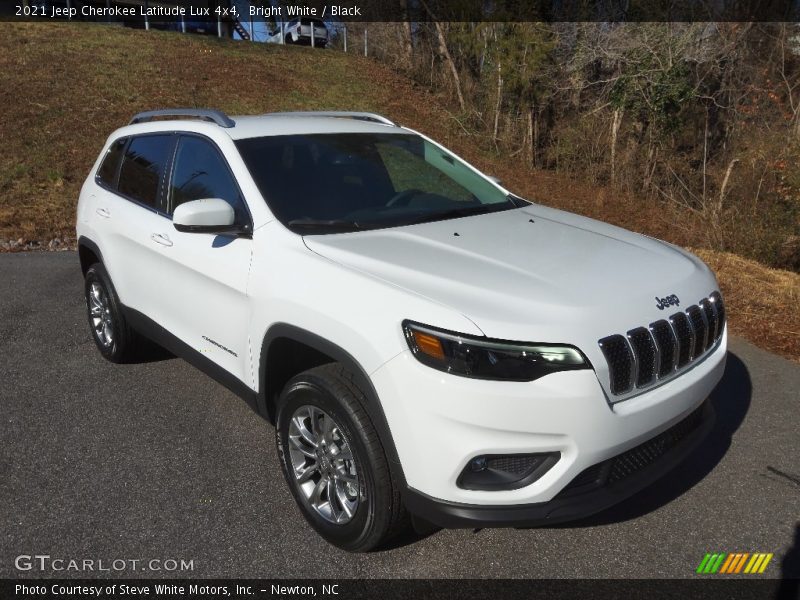 Bright White / Black 2021 Jeep Cherokee Latitude Lux 4x4