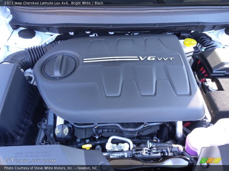 Bright White / Black 2021 Jeep Cherokee Latitude Lux 4x4